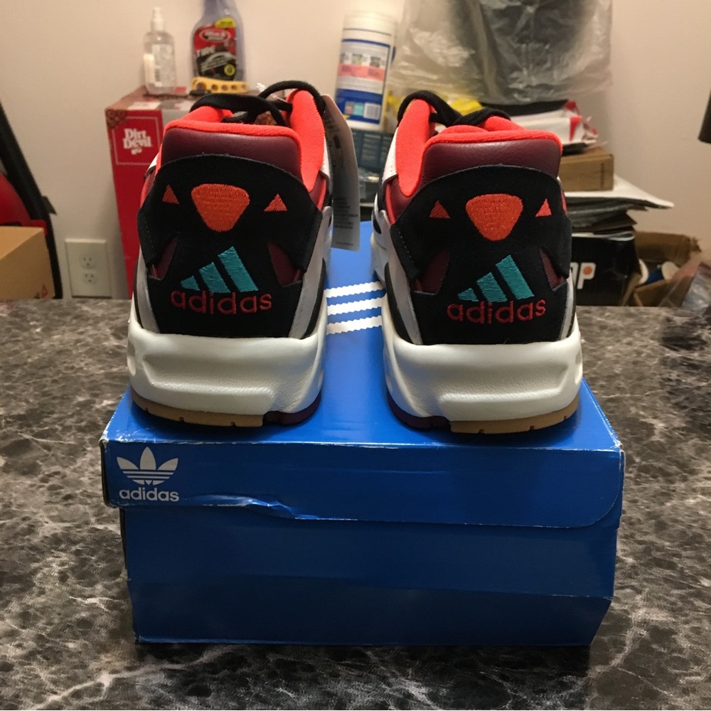 Adidas classics - Picture 2 of 6